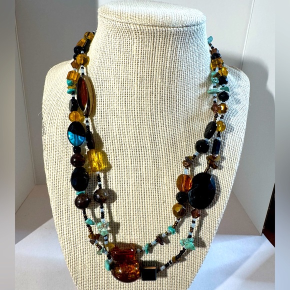 Beautiful 24” Double Strand Necklace with a 4” extender. (D-S) - Picture 1 of 6